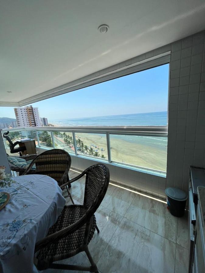 Mongagua Com Vista Para O Mar Pe Na Areia Eksteriør bilde