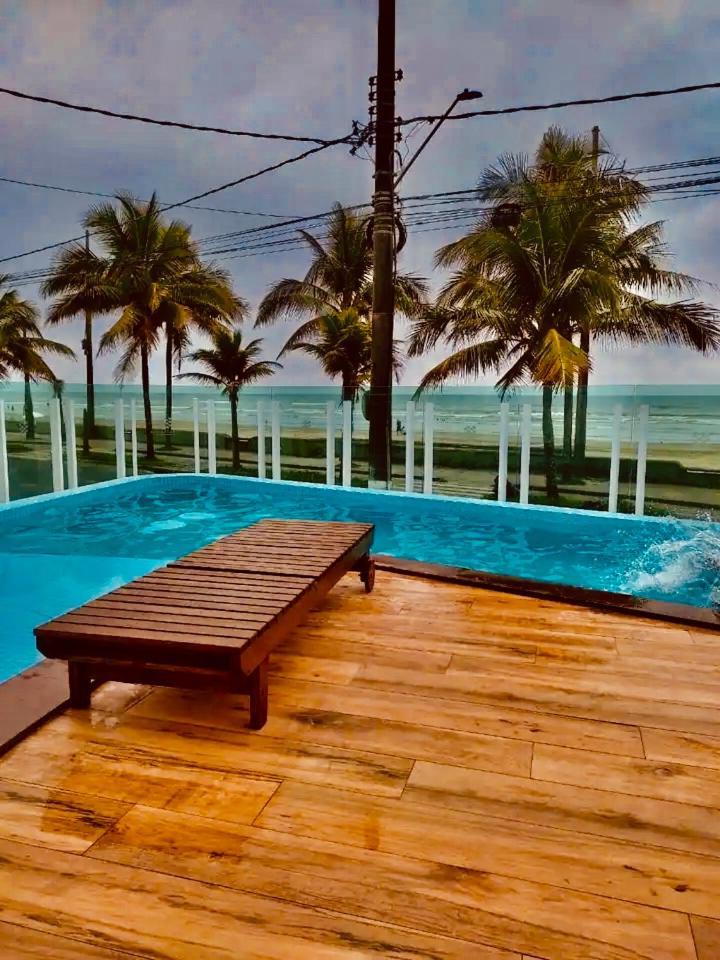 Mongagua Com Vista Para O Mar Pe Na Areia Eksteriør bilde