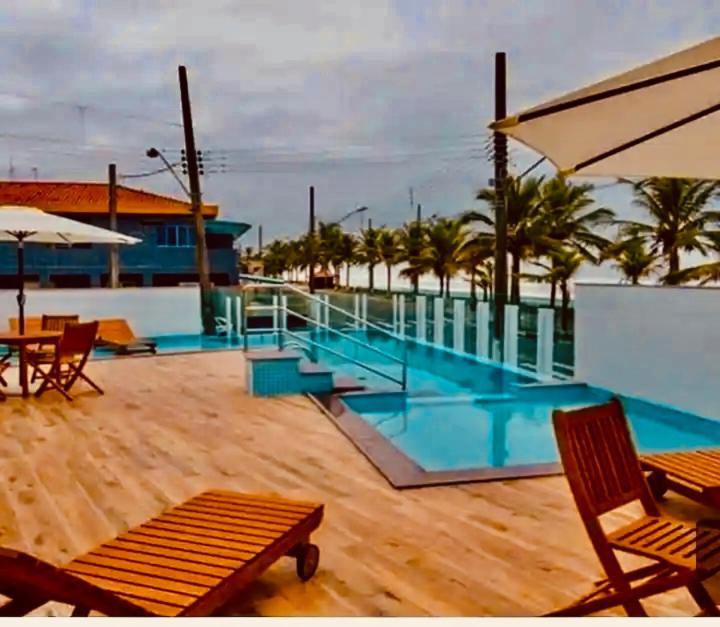 Mongagua Com Vista Para O Mar Pe Na Areia Eksteriør bilde